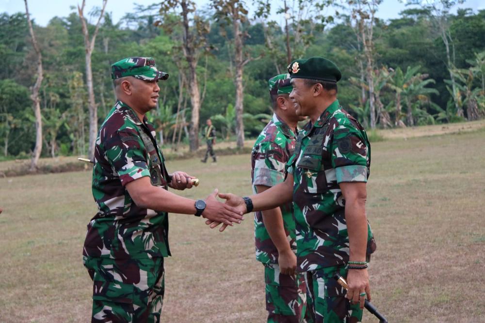Danrem 073/Mkt Sambut Pangkostrad di Lapbak Makutarama