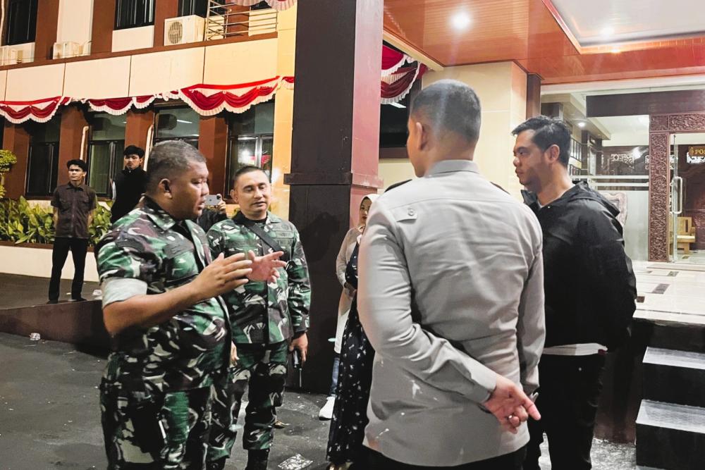 Gerak Cepat, Danrem 073/Makutarama Tinjau DPRD Jepara Pasca Demo Anarki