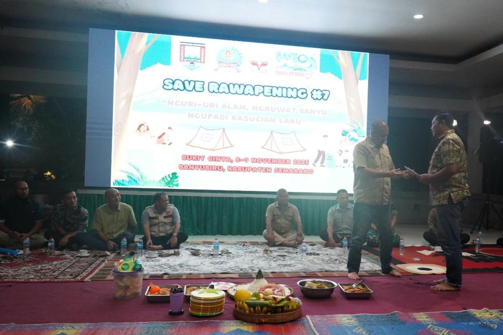 Danrem 073/Makutarama Dampingi Aster Kasad pada Ritual “Nguri-uri Alam Ngruwat Banyu” di Rawa Pening