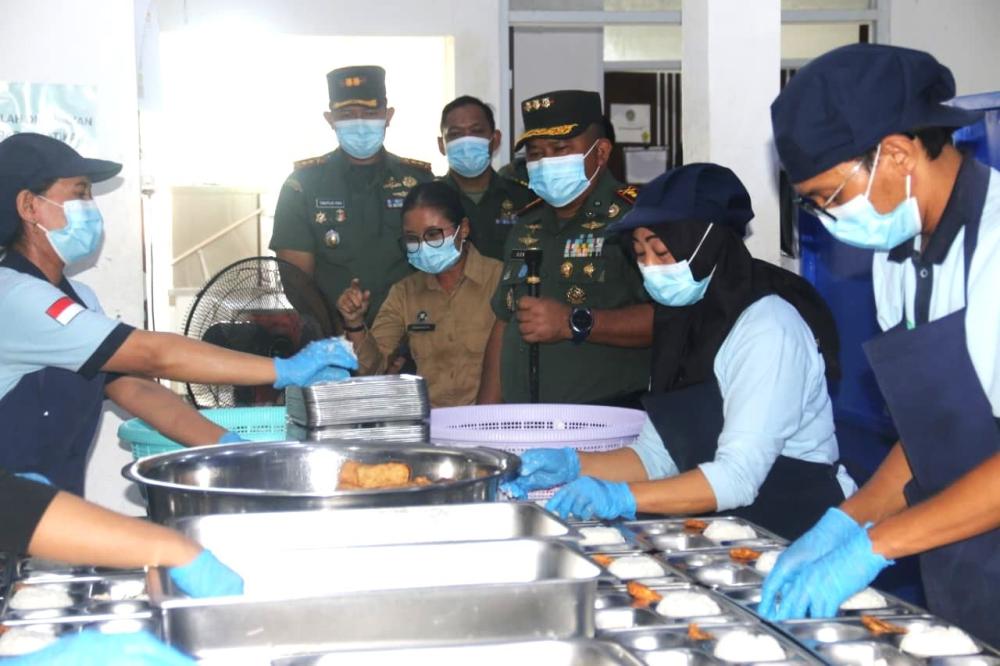 Komandan Korem 073/Makutarama Tinjau SPPG (Satuan Pelayanan Pemenuhan Gizi) di Desa Mukti Harjo Didampingi Dandim 0718/Pati