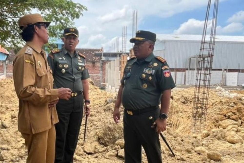 Danrem 073/Makutarama Tinjau Progres Pembangunan Koperasi Merah Putih di Blora