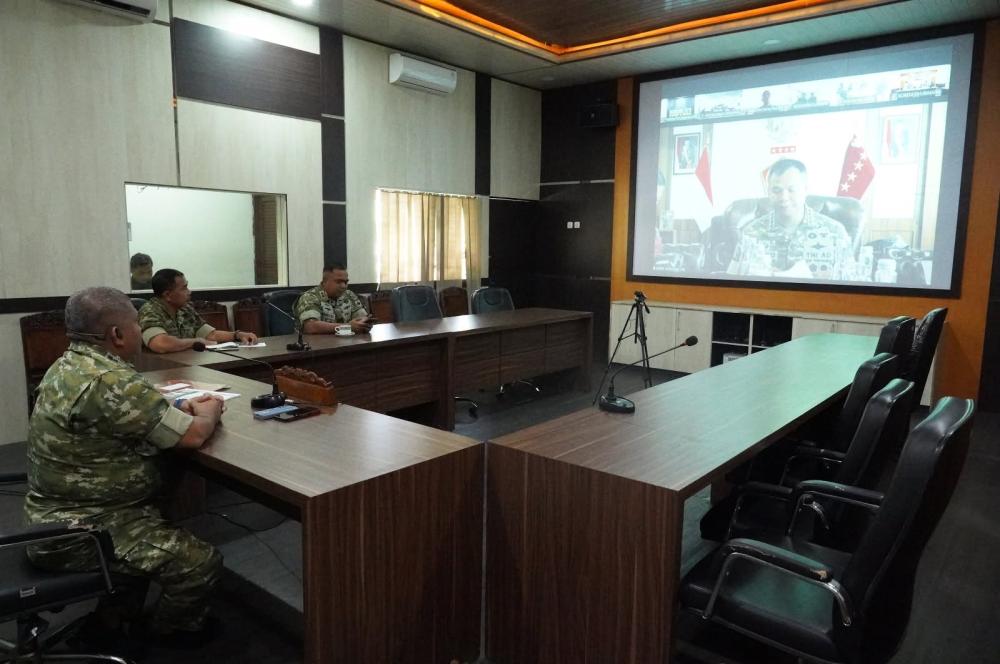 Danrem 073/Makutarama Mengikuti Vicon Evaluasi KDKMP Bersama Wakil Panglima TNI