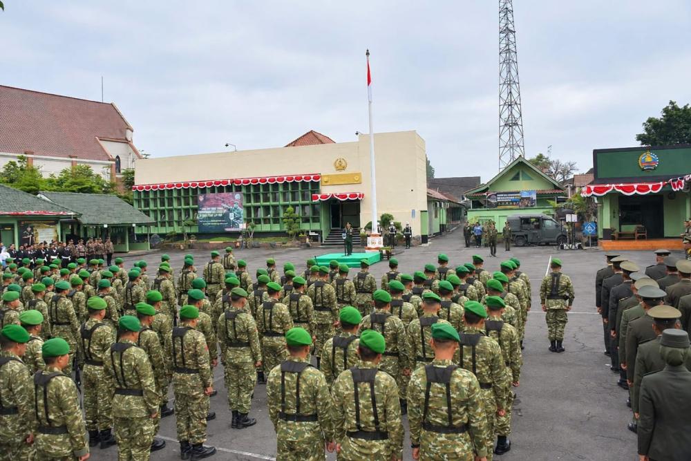 Danrem 073/Makutarama Pimpin Upacara HUT ke-81 RI, Kobarkan Semangat Kemerdekaan dan Pengabdian