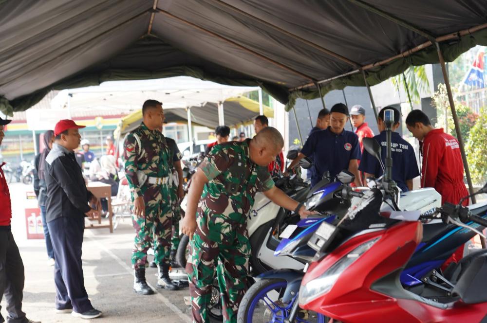 HUT ke-65 Korem 073/Makutarama, Danrem Cek Servis 45 Kendaraan Prajurit Hasil Kolaborasi dengan Bengkel SNETSA Motor SMKN 3 Salatiga
