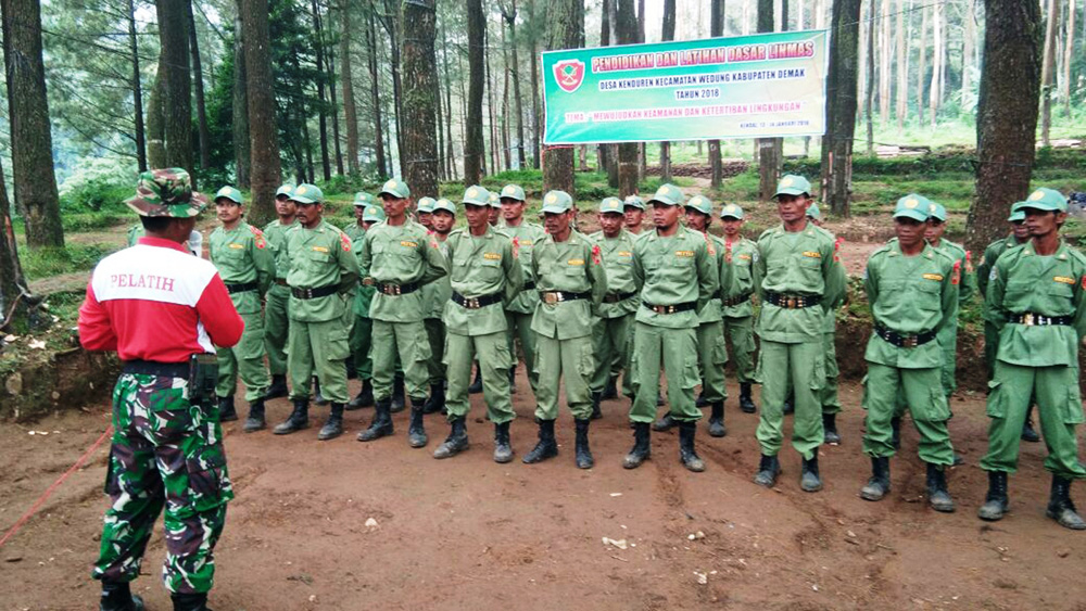 Linmas Kenduren Dapat Pelatihan Dari Koramil 06 Wedung Demak