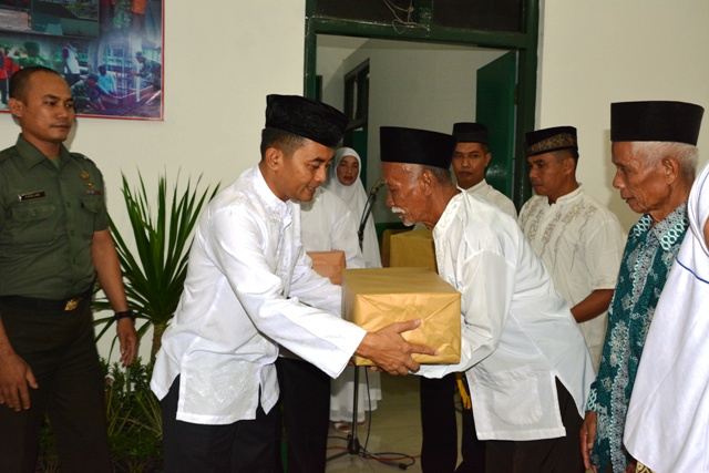 Dibukan Yang Suci, Danrem 073/Makutarama Berbagi