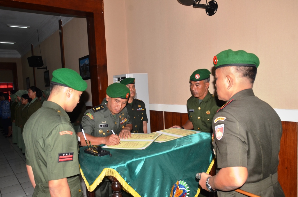 Danrem 073/Makutarama Lepas Kasrem dan Kasiter Untuk Bertugas Ditempat Yang Baru