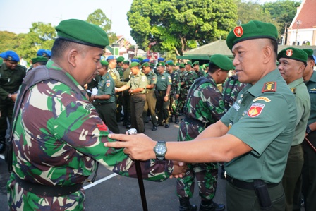 Danrem 073 Pimpin Halal Bihalal Prajurit Makutarama