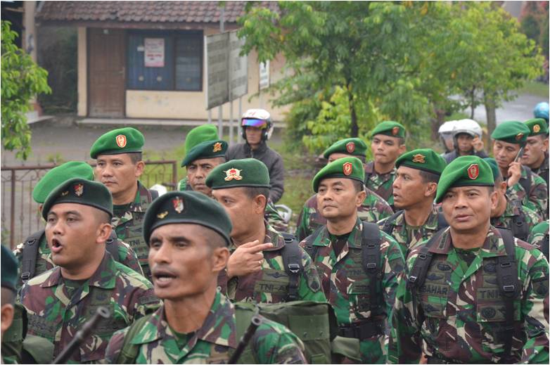 Danrem Ikut Jalan Bersama Peleton Yudha Wastu Pramuka