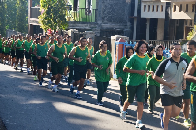 Prajurit Korem Salatiga Jaga Kesehatan Dengan Aerobik